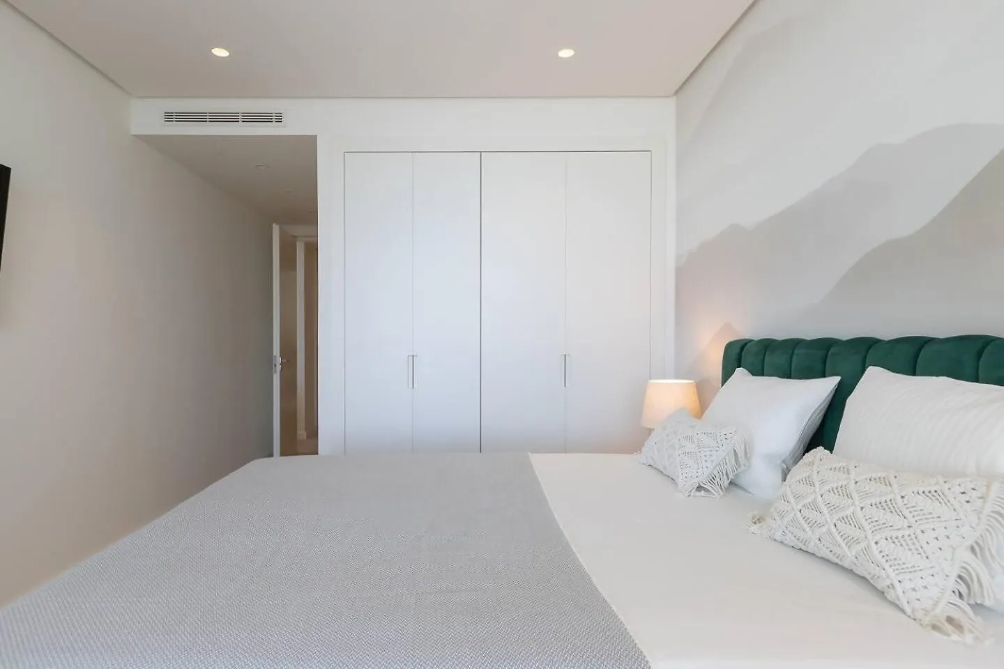 203 Y 21 Eucaliptos Palo Alto Apartment Ojen 0*,  Spain