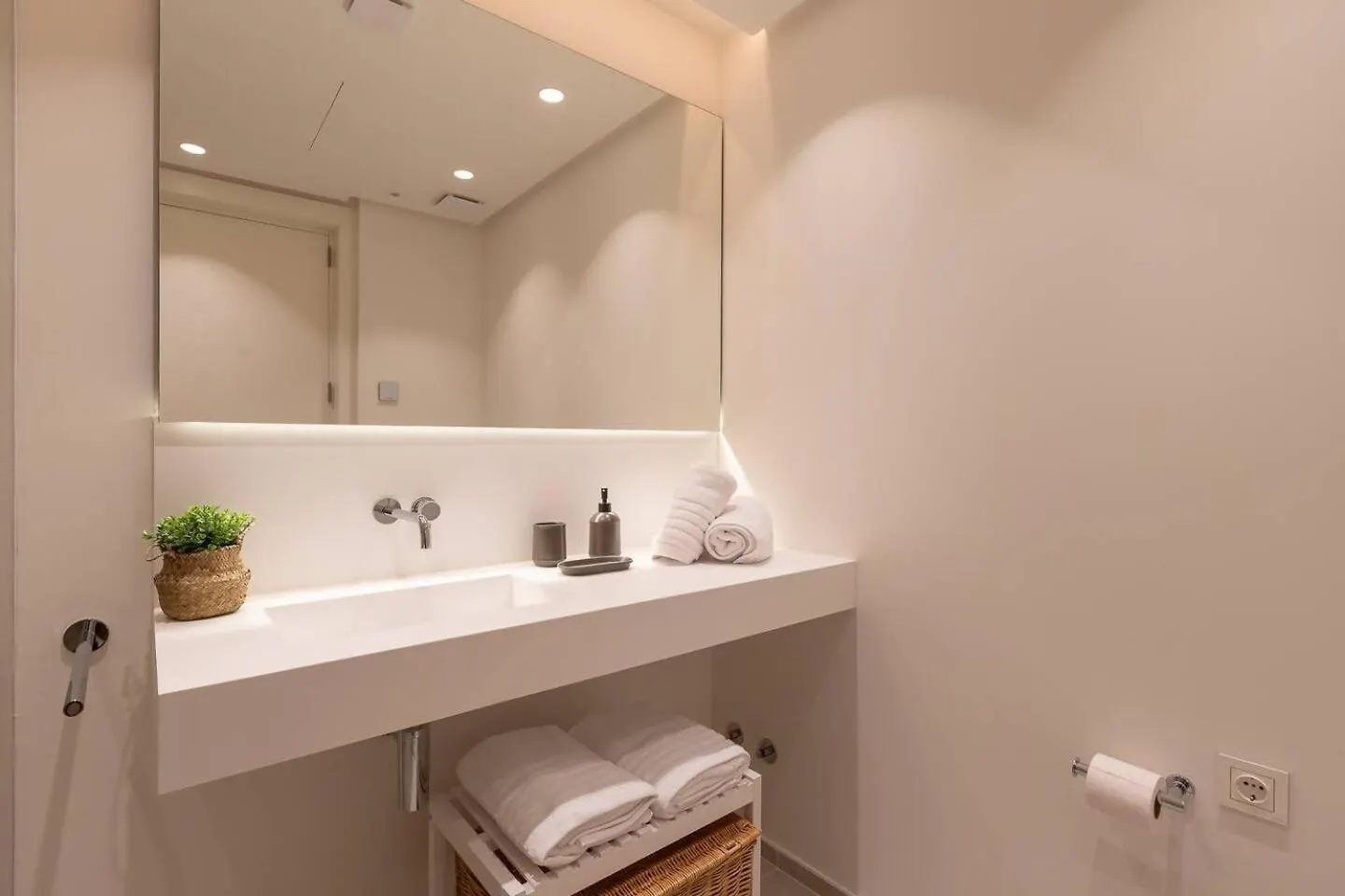 203 Y 21 Eucaliptos Palo Alto Apartment Ojen