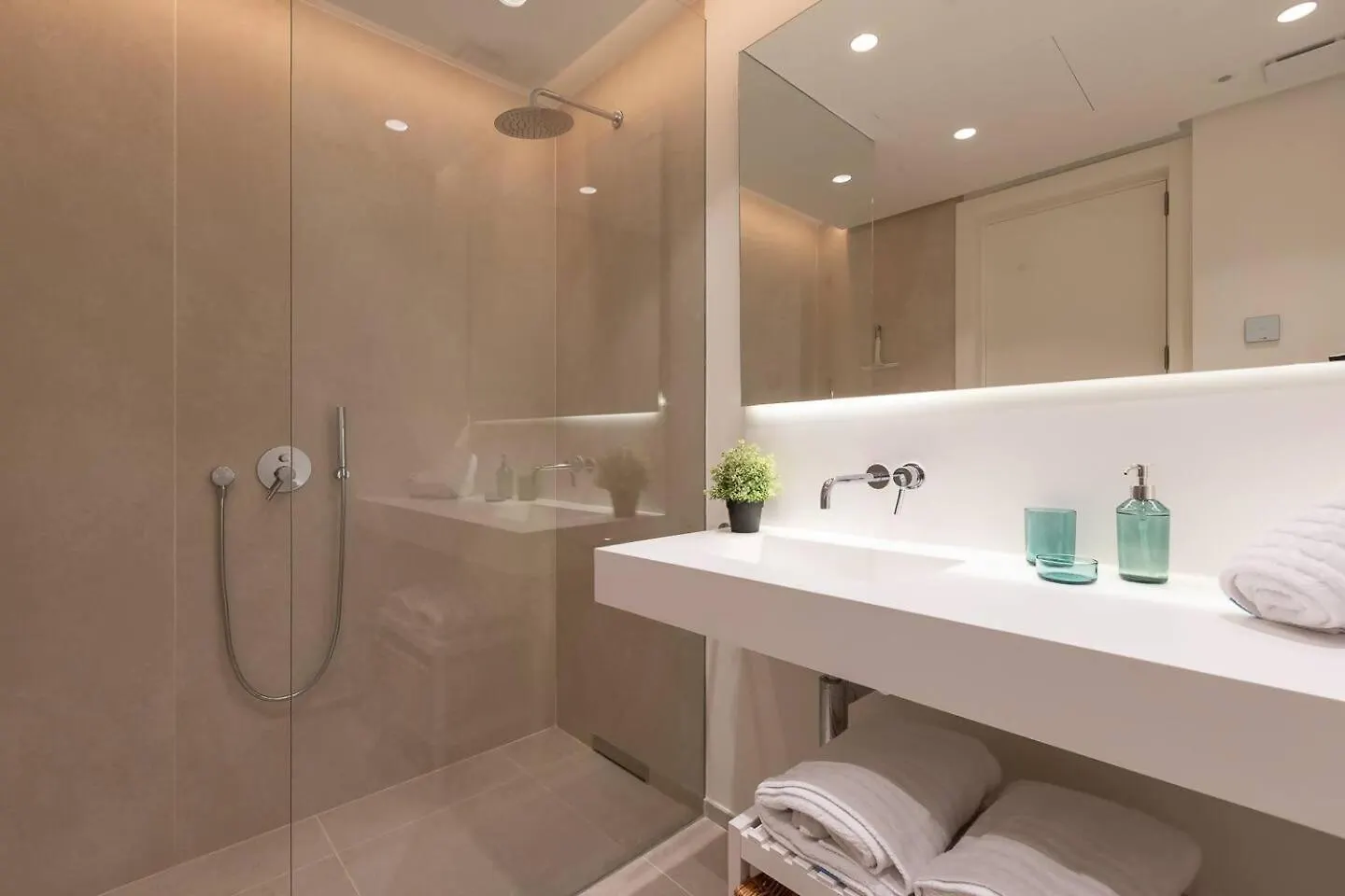203 Y 21 Eucaliptos Palo Alto Apartment Ojen 0*,  Spain